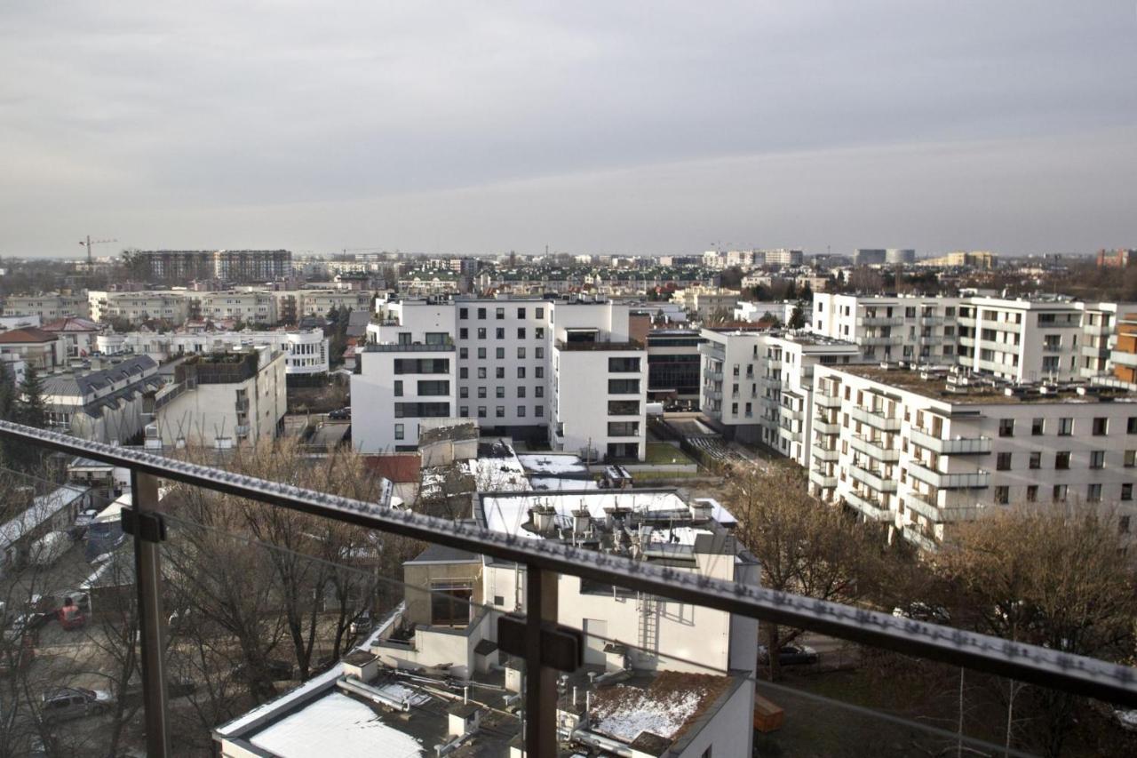 Triton Park Accommodation By P&O Serviced Apartments Varsovie Extérieur photo