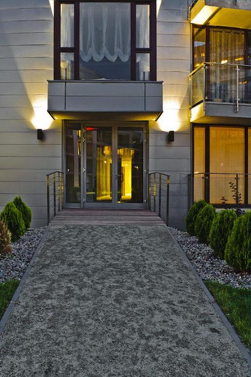 Triton Park Accommodation By P&O Serviced Apartments Varsovie Extérieur photo